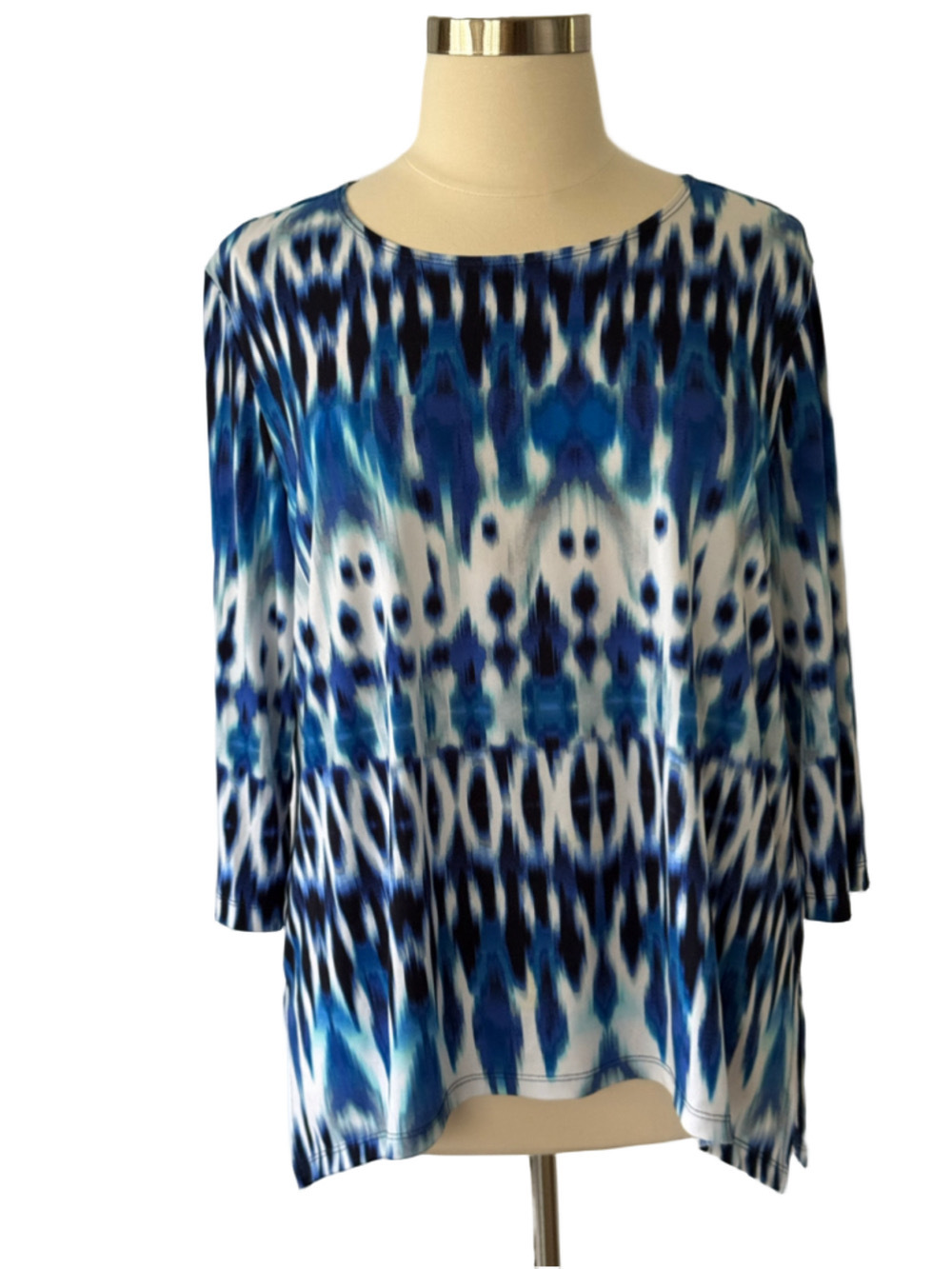 Chico's Travelers Blue & White Ikat Print Top, Size 18-20 (Chico’s 4)